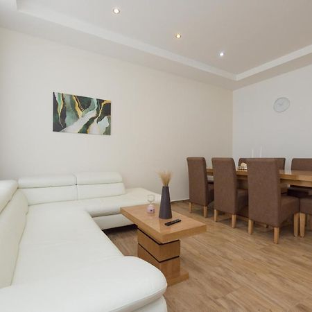 Favoriten Dream Apartment 1100 Wien Eksteriør billede